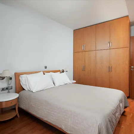 Elegant Family Apartment With Free Private Parking Heraklion  Exterior photo