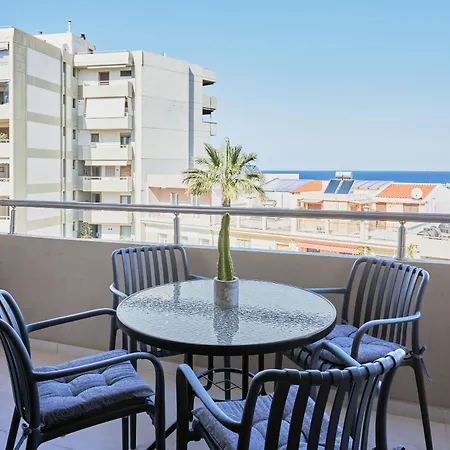 Elegant Family Apartment With Free Private Parking Heraklion  Exterior photo