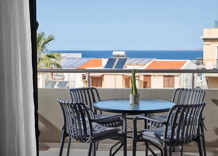 Elegant Family Apartment With Free Private Parking